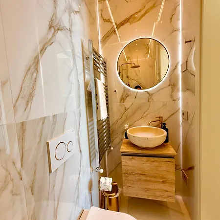 A&v Boutique Victoria Guest house