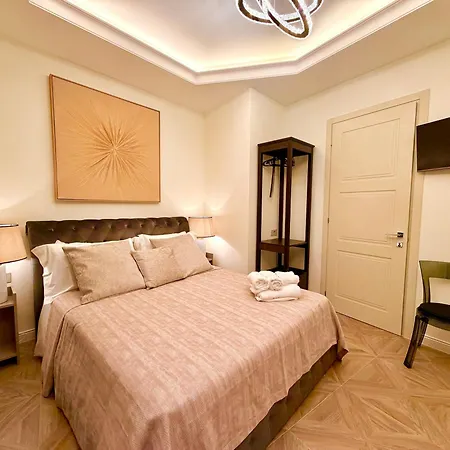 A&v Boutique Victoria 3* Viareggio